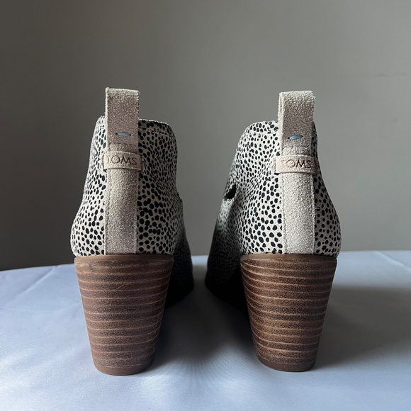 TOMS Women's Kallie Wedge Booties US 9.5 Mini Cheetah Suede Ankle Slip On Boho - Picture 5 of 11